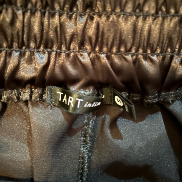 Tart Intimate Shorts — size S - Picture 3 of 3